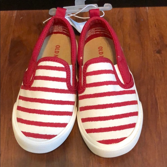 BNWT Old Navy toddler slip ons - Picture 1 of 5